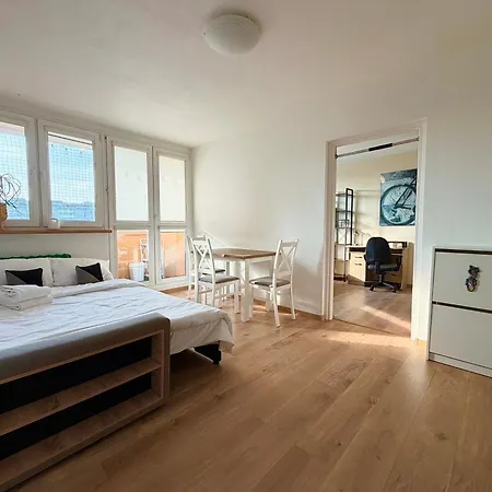 Zaporoska Skyline View By Bookinghost Apartman Wrocław