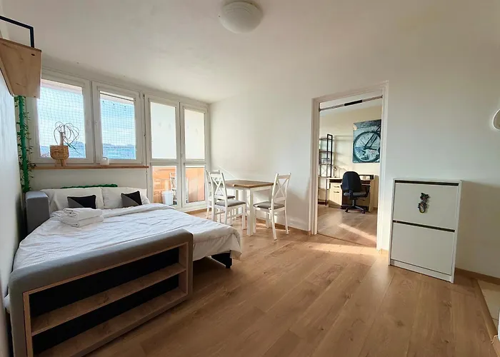 Zaporoska Skyline View By Bookinghost Apartman Wrocław