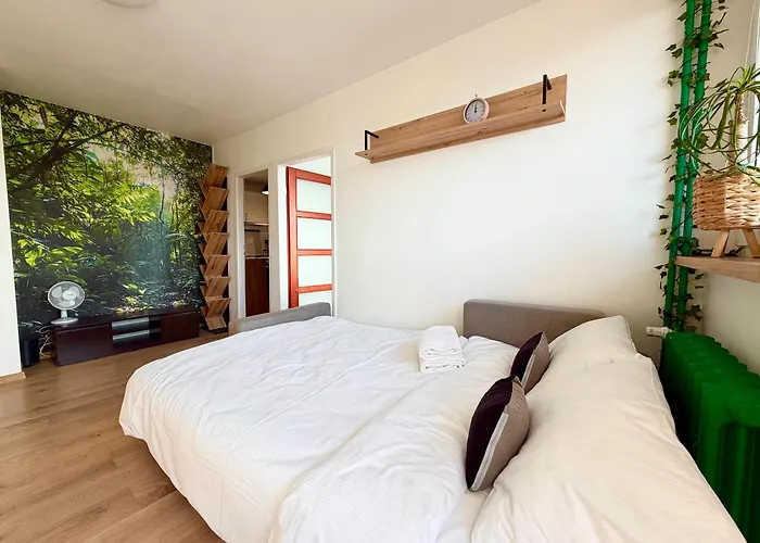 Zaporoska Skyline View By Bookinghost Wrocław