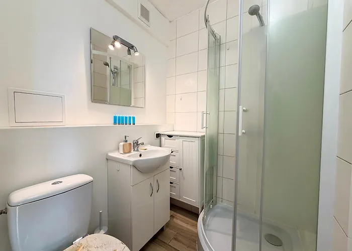 Zaporoska Skyline View By Bookinghost Apartman Wrocław